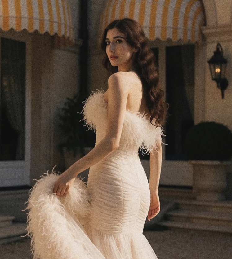 Read more about the article Vintage Fashion Moments on screen